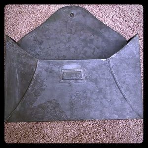 ⭐️Metal mailbox decor⭐️